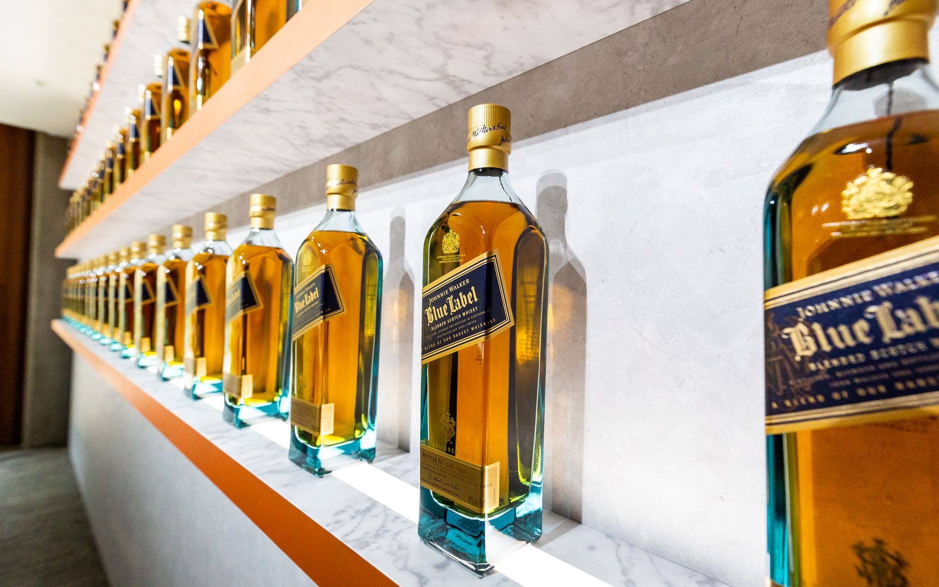 Johnnie Walker Blue Label - Limited Edition / Pioneering Spirits Series